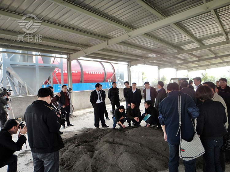 生活污泥烘干機(jī)現(xiàn)場(chǎng) 生活污泥烘干機(jī)現(xiàn)場(chǎng)