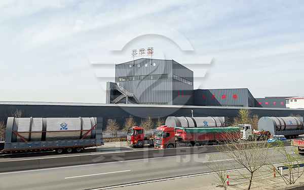 多回程化工污泥烘干設(shè)備運(yùn)輸現(xiàn)場(chǎng) 多回程化工污泥烘干設(shè)備運(yùn)輸現(xiàn)場(chǎng)